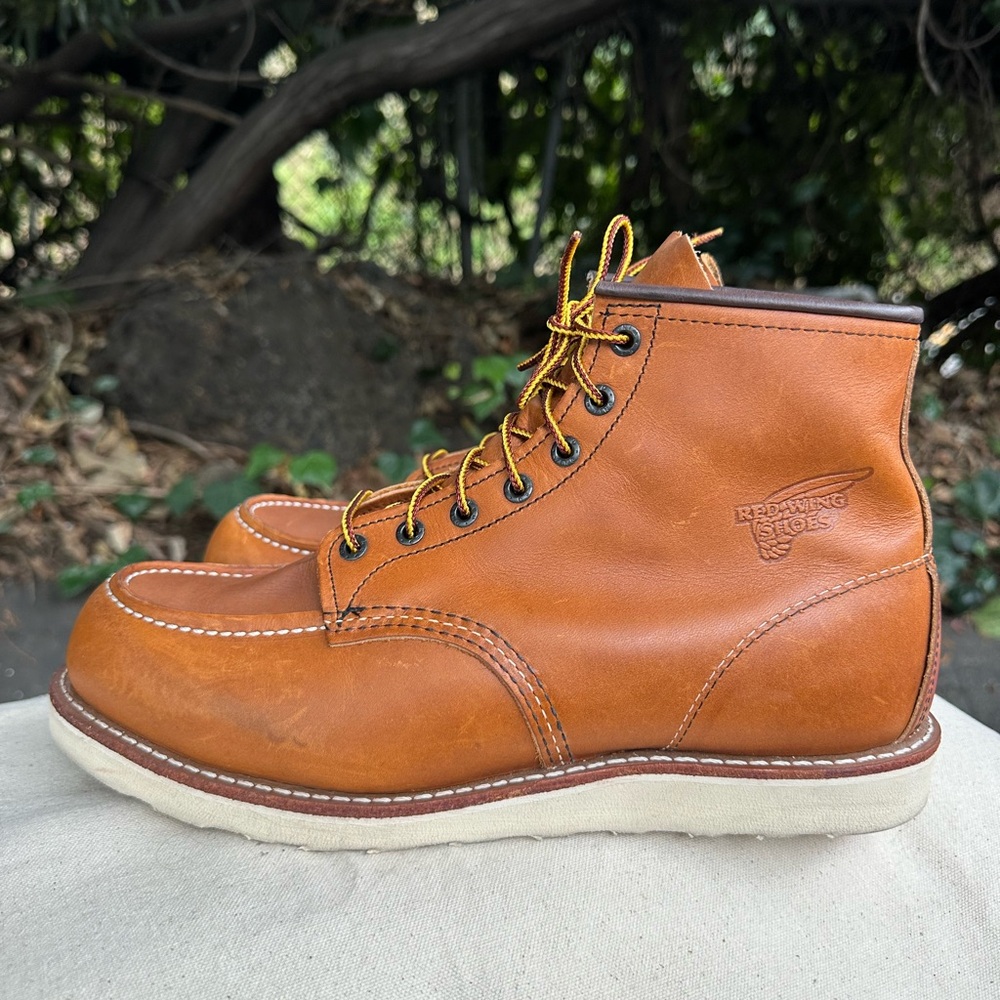 Red Wing TRACTION TRED
Men's 6-inch Soft Toe Boot size 11